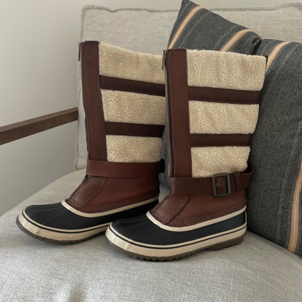 Sorel Boots Helena of Tundra